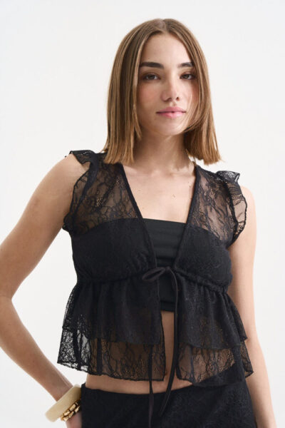 REMERA DOBLE VOLADO ENCAJE LYCRA